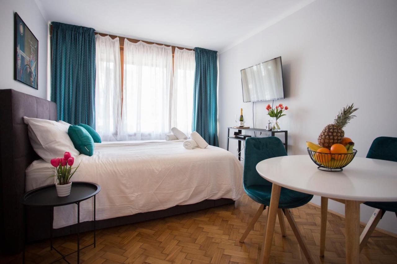 Studio Apartment Zen City Centre Спліт Екстер'єр фото